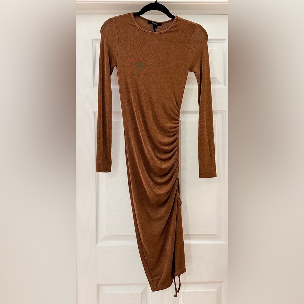 NWT Forever 21 Brown Long Sleeve Ruched Side Bodycon Dress sz Small
